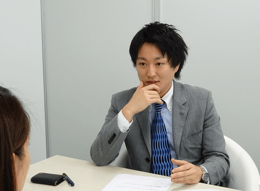 インタビューの様子